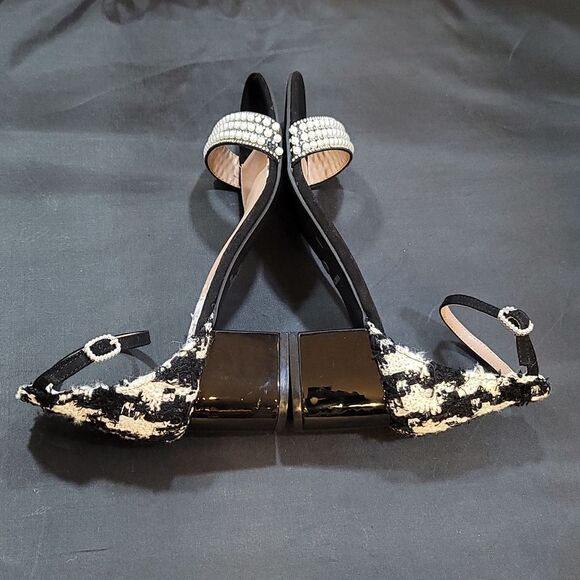 BRAND NEW BETSY JOHNSON LOW BLOCK-HEEL SANDAL - Picture 14 of 14